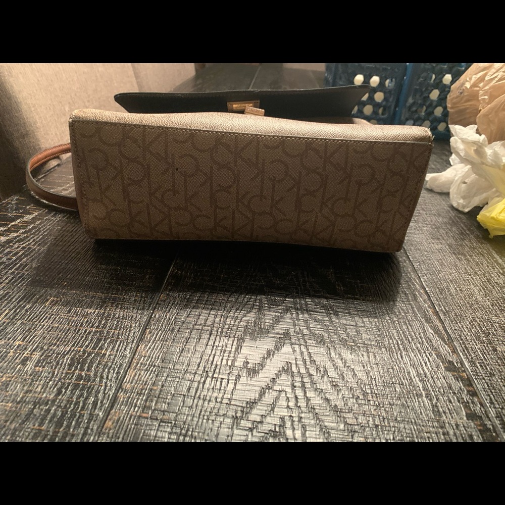 Calvin Klein Signature  Flap Satchel - Picture 8 of 8